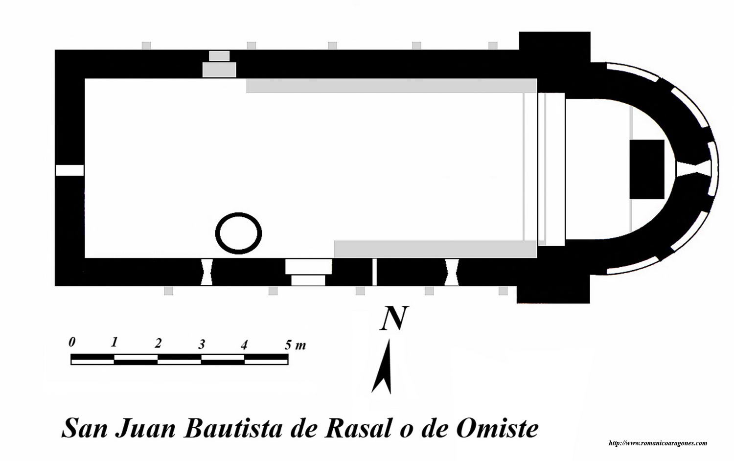CABECERA CON EL EMBLEMTICO FRISO DE BAQUETONES Y LOS ARQUILLOS LOMBARDOS